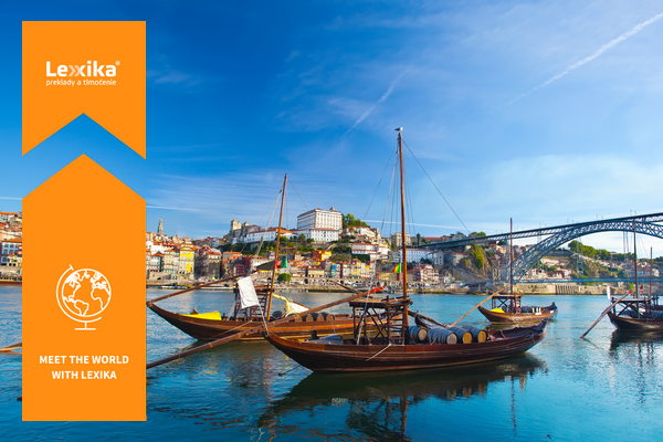 Porto, boats on the river